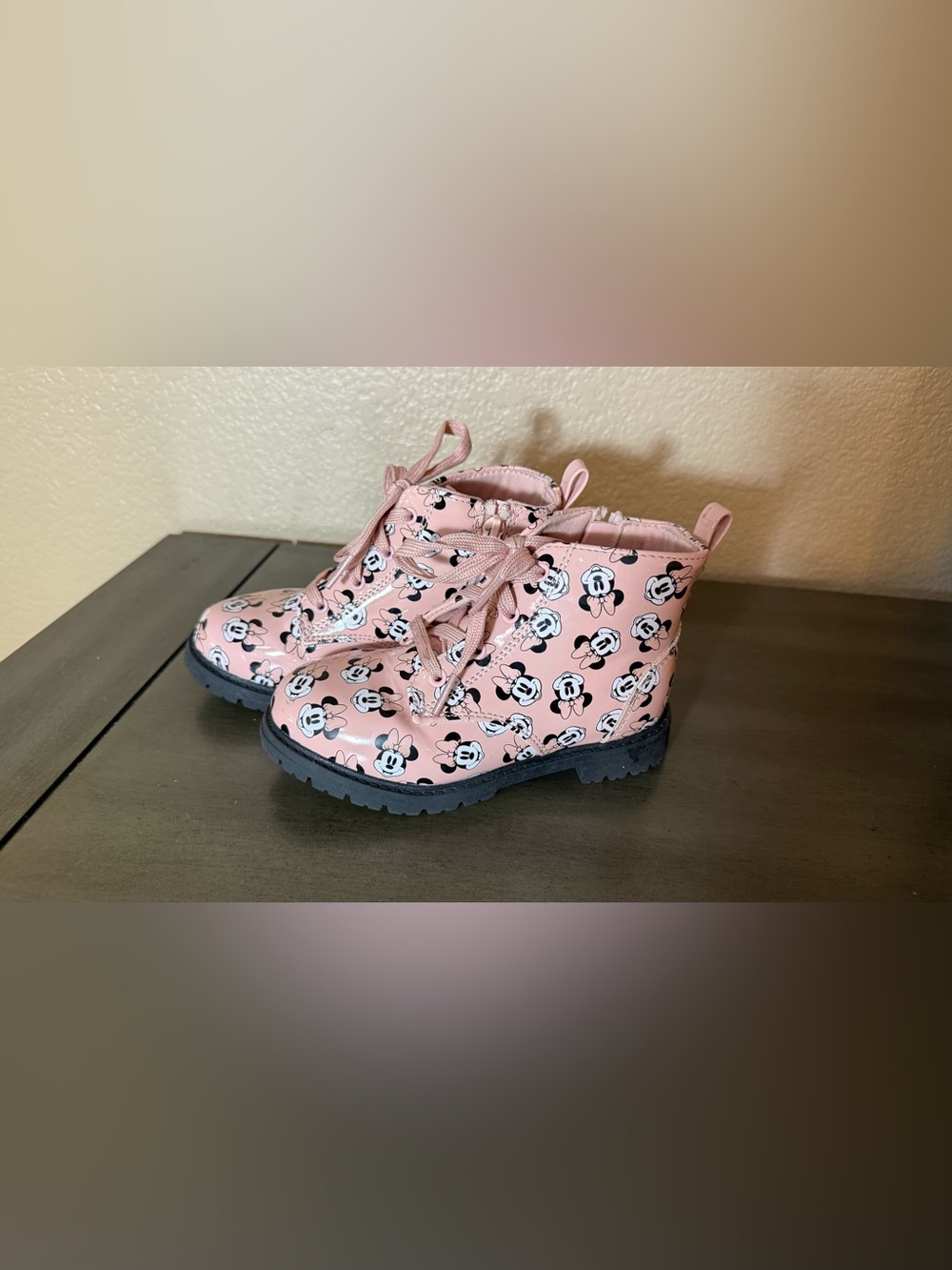 Disney Minnie Mouse Pink Toddler Boots Size 10